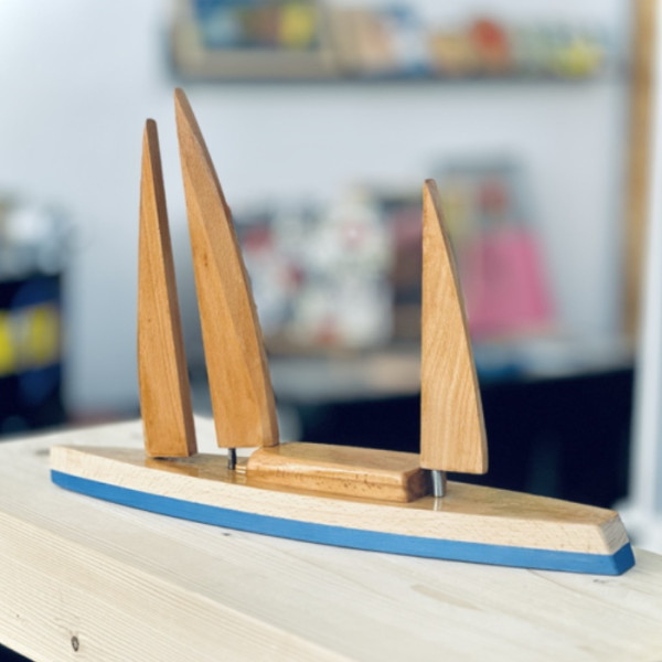 Ισορροπία στον Άνεμο -Ιστιοφόρο από οξιά 