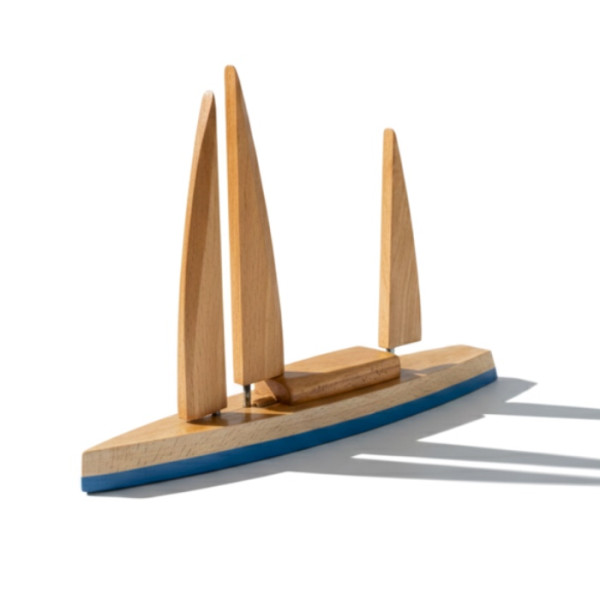 Ισορροπία στον Άνεμο -Ιστιοφόρο από οξιά 